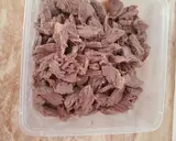 Menambahkan Daging dan Bumbu